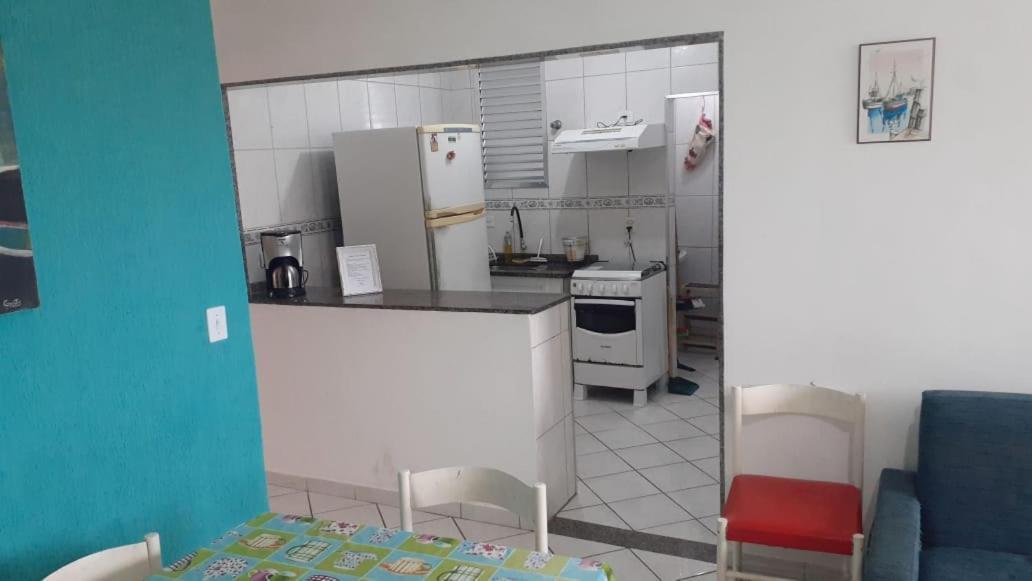 Apartamento Frente A Praia Peruíbe Eksteriør billede